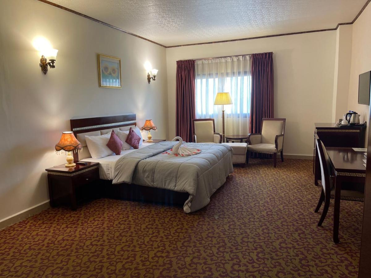 Boulevard Palace Hotel Monrovia Zewnętrze zdjęcie