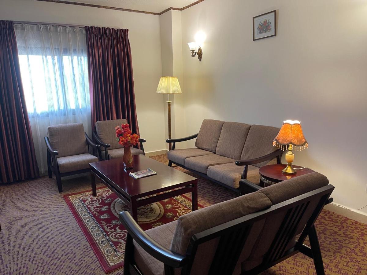 Boulevard Palace Hotel Monrovia Zewnętrze zdjęcie